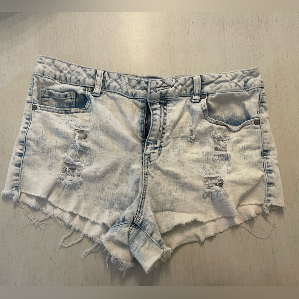 Altar’s state Jean shorts